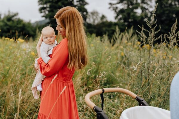 NATURKIND IDA Kinderwagen mit geflochtenem Babykorb + Sportsitz | Bio Klassiker aus Österreich – Bild 12