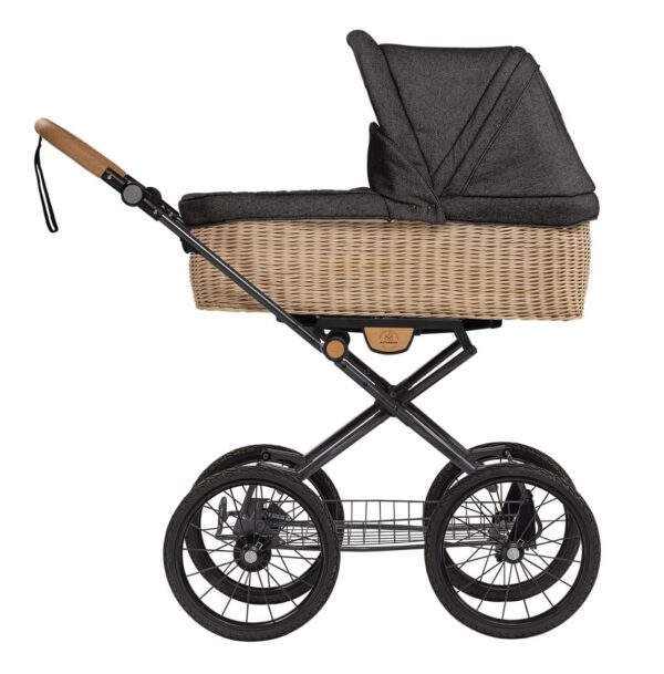 NATURKIND IDA Kinderwagen mit geflochtenem Babykorb + Sportsitz | Bio Klassiker aus Österreich – Bild 38