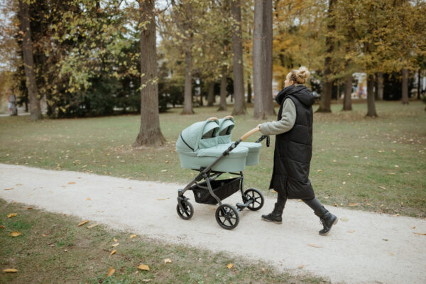 NATURKIND LARS Zwillingswagen | SET: 2 Babywannen + 2 Sportsitze + Zubehör – Bild 6