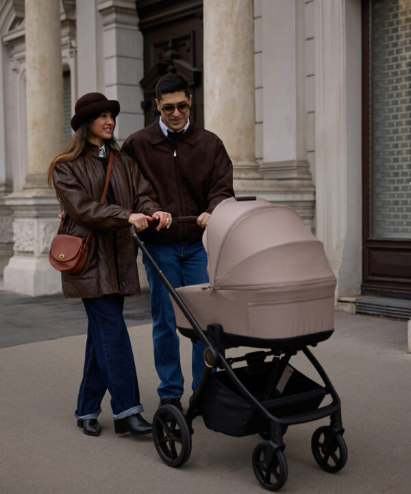 VENICCI CLARO | MEGASET: Kinderwagen mit Babywanne + Sportsitz + Zubehör + Autoschale + Isofix Station – Bild 90