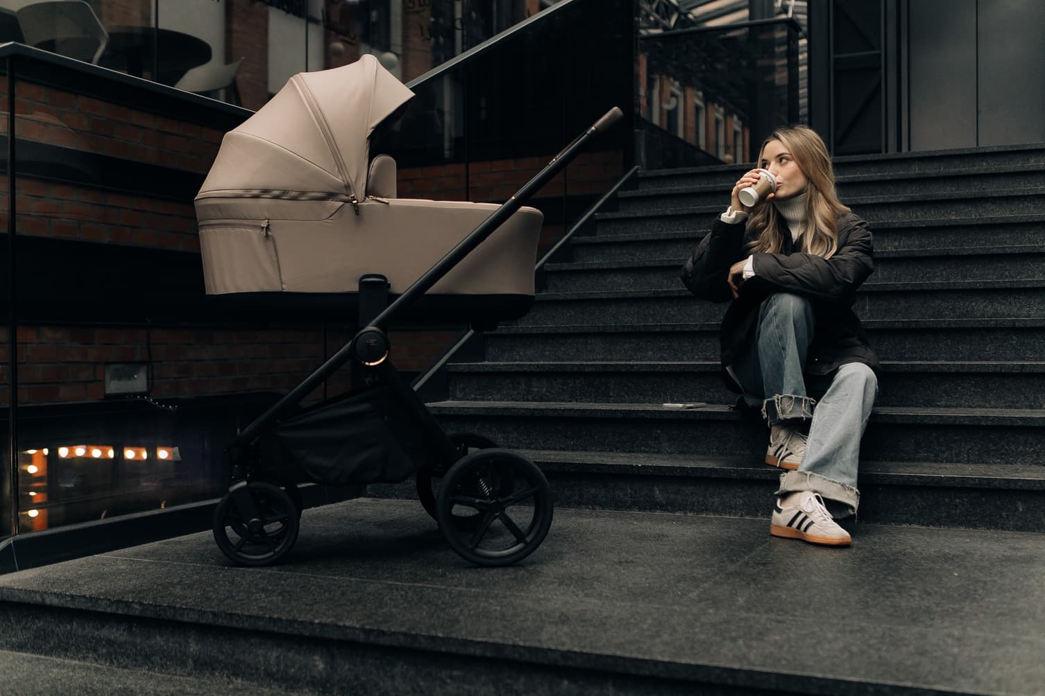 VENICCI CLARO 2 | MEGASET: Kinderwagen mit Babywanne + Sportsitz + Zubehör + Autoschale + Isofix Station – Bild 27